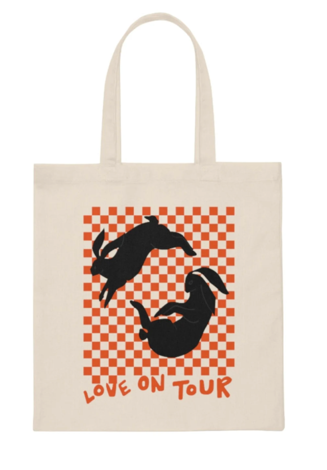 Whats In My Bag? Beach Edition 3 Screen Shot 2022 04 14 at 4.18.25 PM