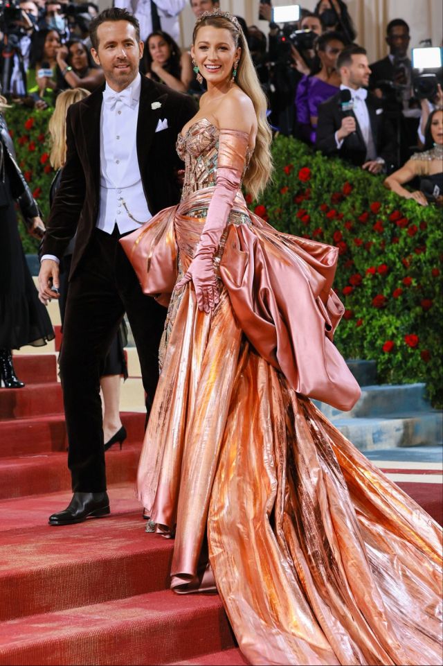ryan reynolds and blake lively attend the 2022 met gala news photo 1651562070