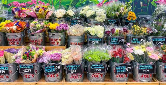 buckets trader joes flowers variety feature 1676303612 1676303612